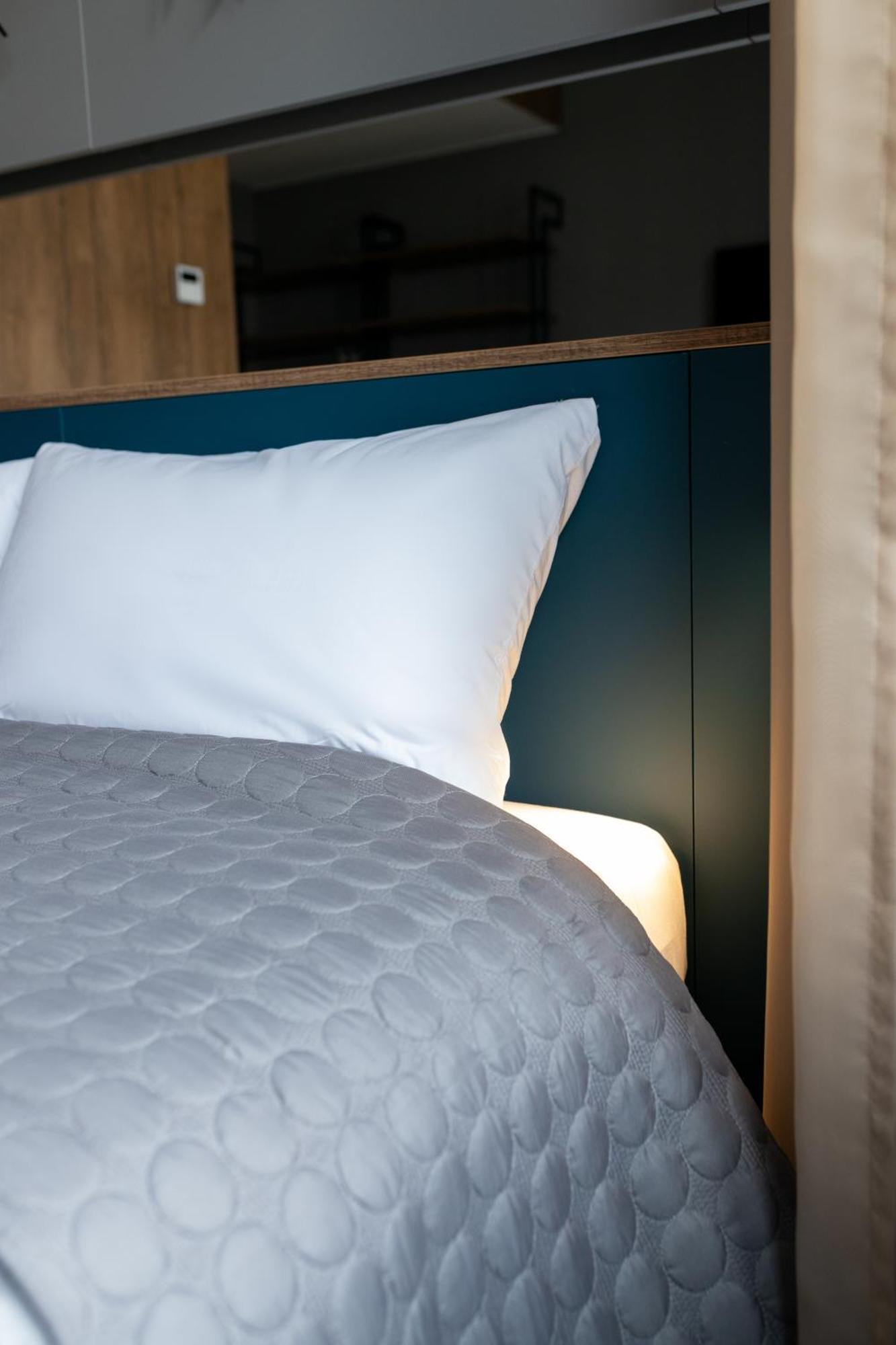 Four Sisters Luxury Rooms In Siauliai Экстерьер фото