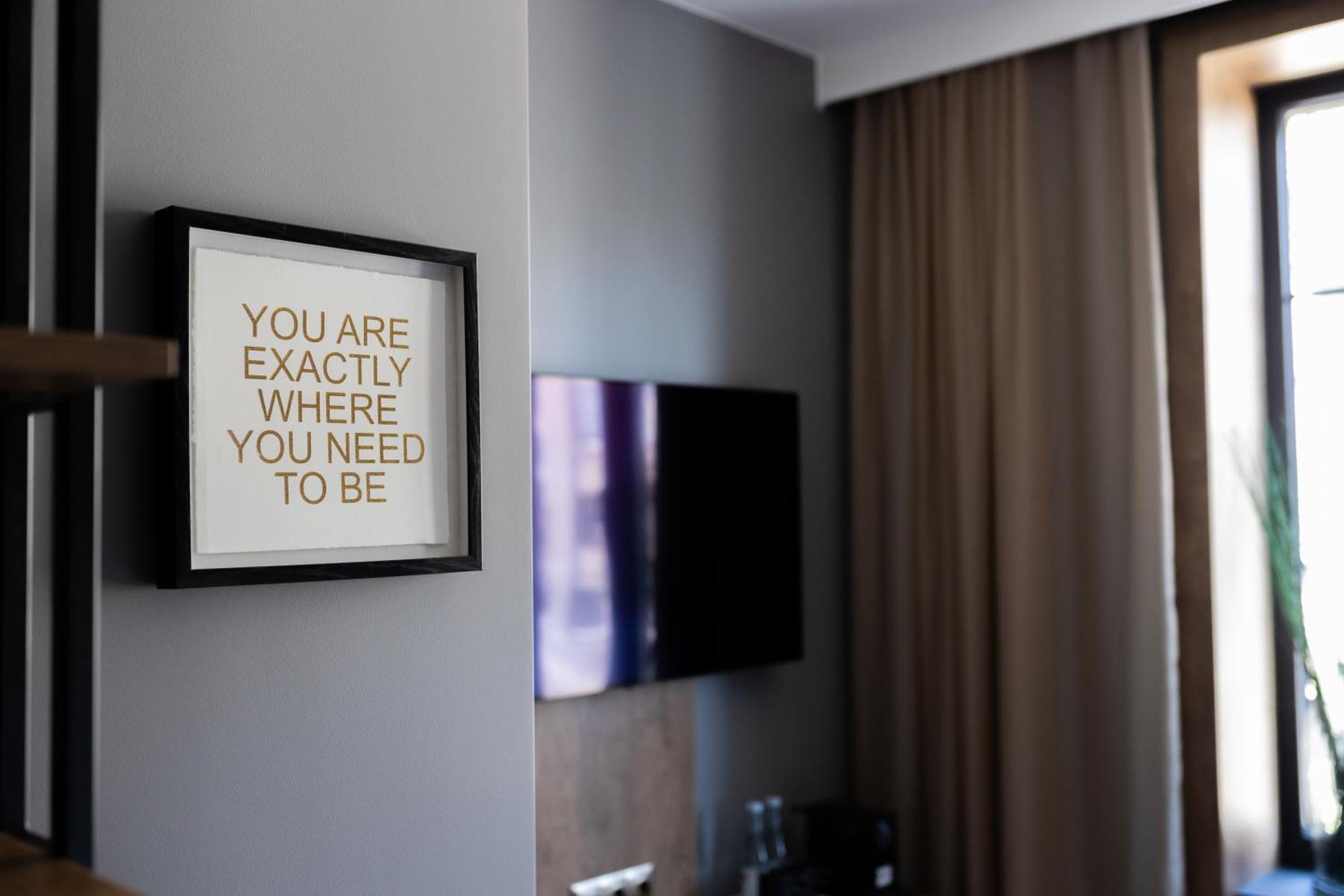 Four Sisters Luxury Rooms In Siauliai Экстерьер фото