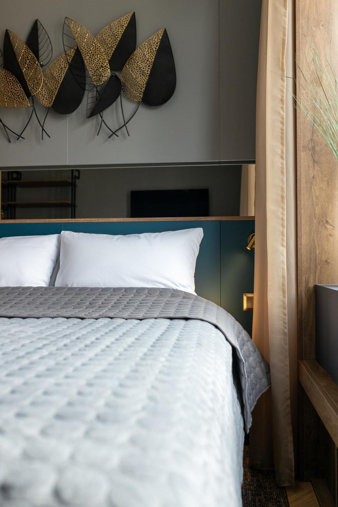 Four Sisters Luxury Rooms In Siauliai Экстерьер фото